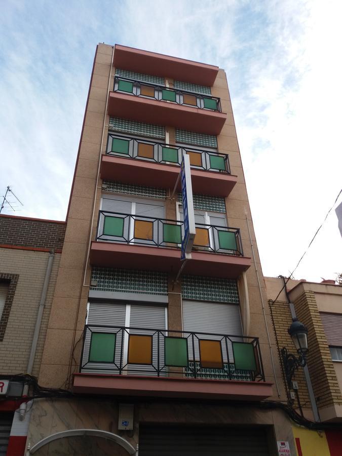 Hostal La Pilarica Paterna Esterno foto