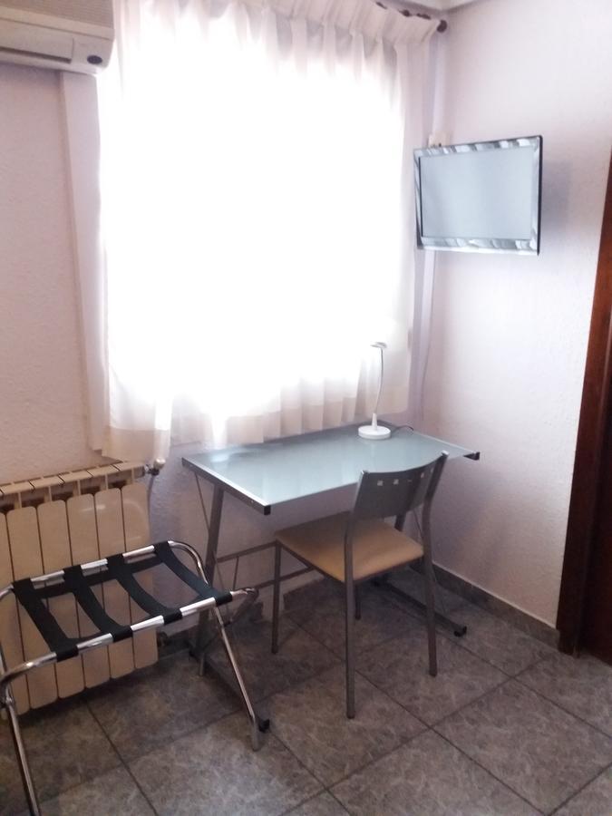 Hostal La Pilarica Paterna Camera foto