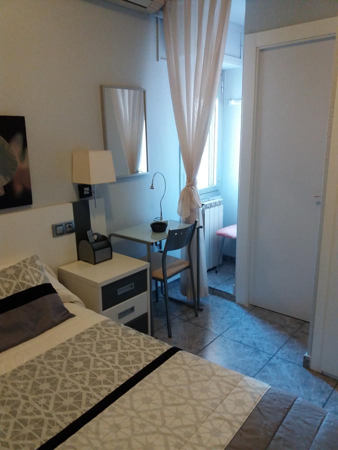 Hostal La Pilarica Paterna Camera foto