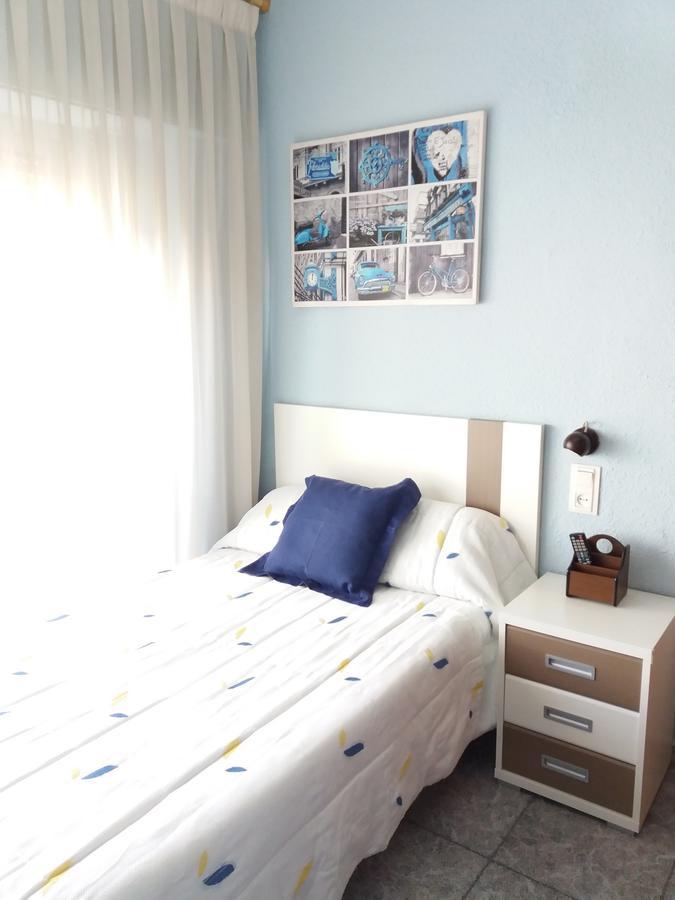 Hostal La Pilarica Paterna Esterno foto